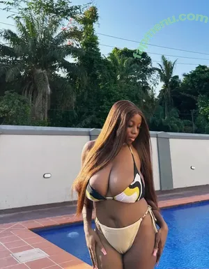 Erimegar nude photo #0016