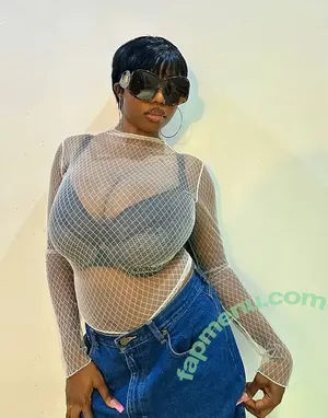 Erimegar nude photo #0021