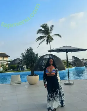 Erimegar nude photo #0037