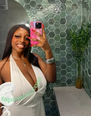 Erimegar nude photo #0047