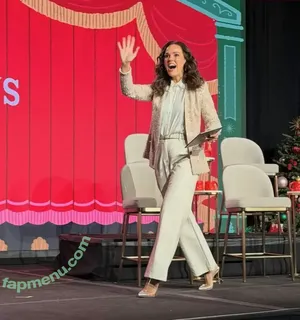 Erin Cahill / theerincahill nude photo #0071