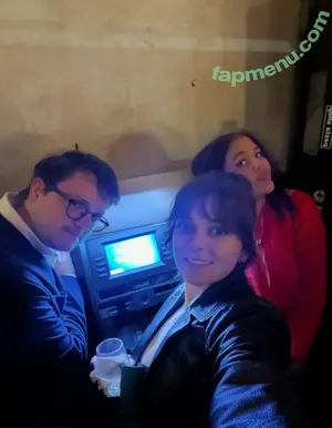 Erin Dougal / Smosh / erindougal nude photo #0213