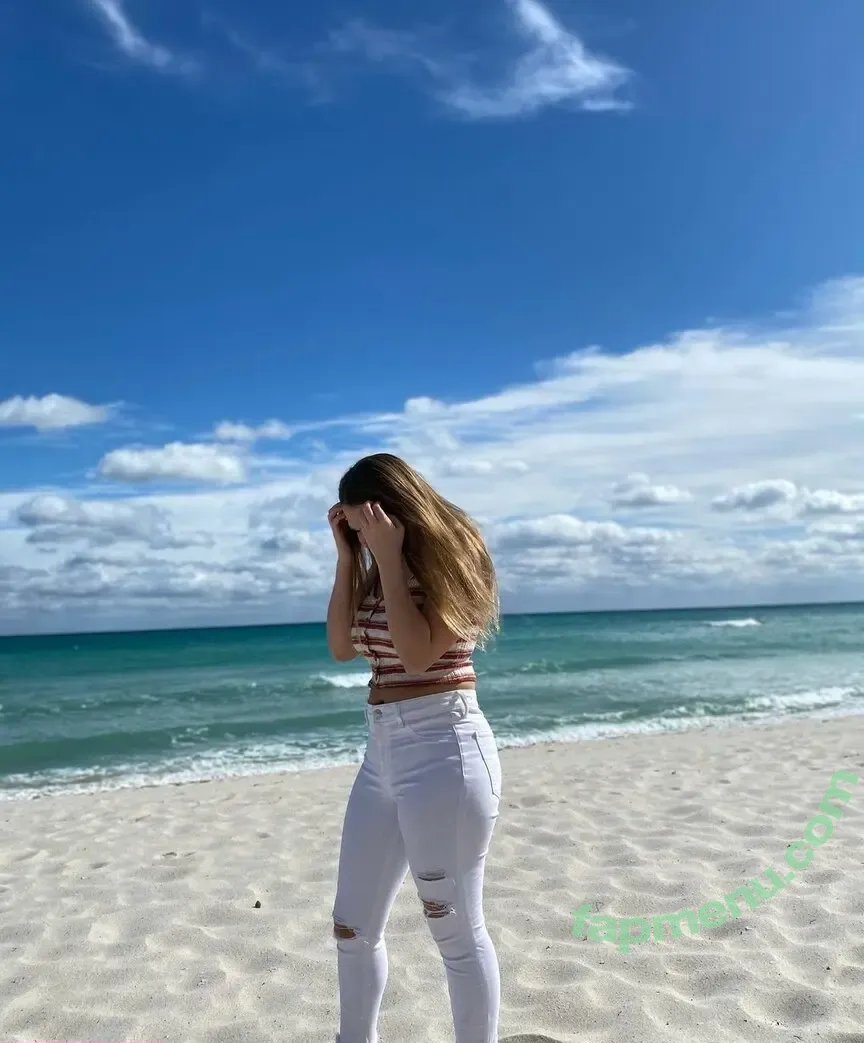 Erin Gerasimovich nude photo #0020 (eringerasimovich)