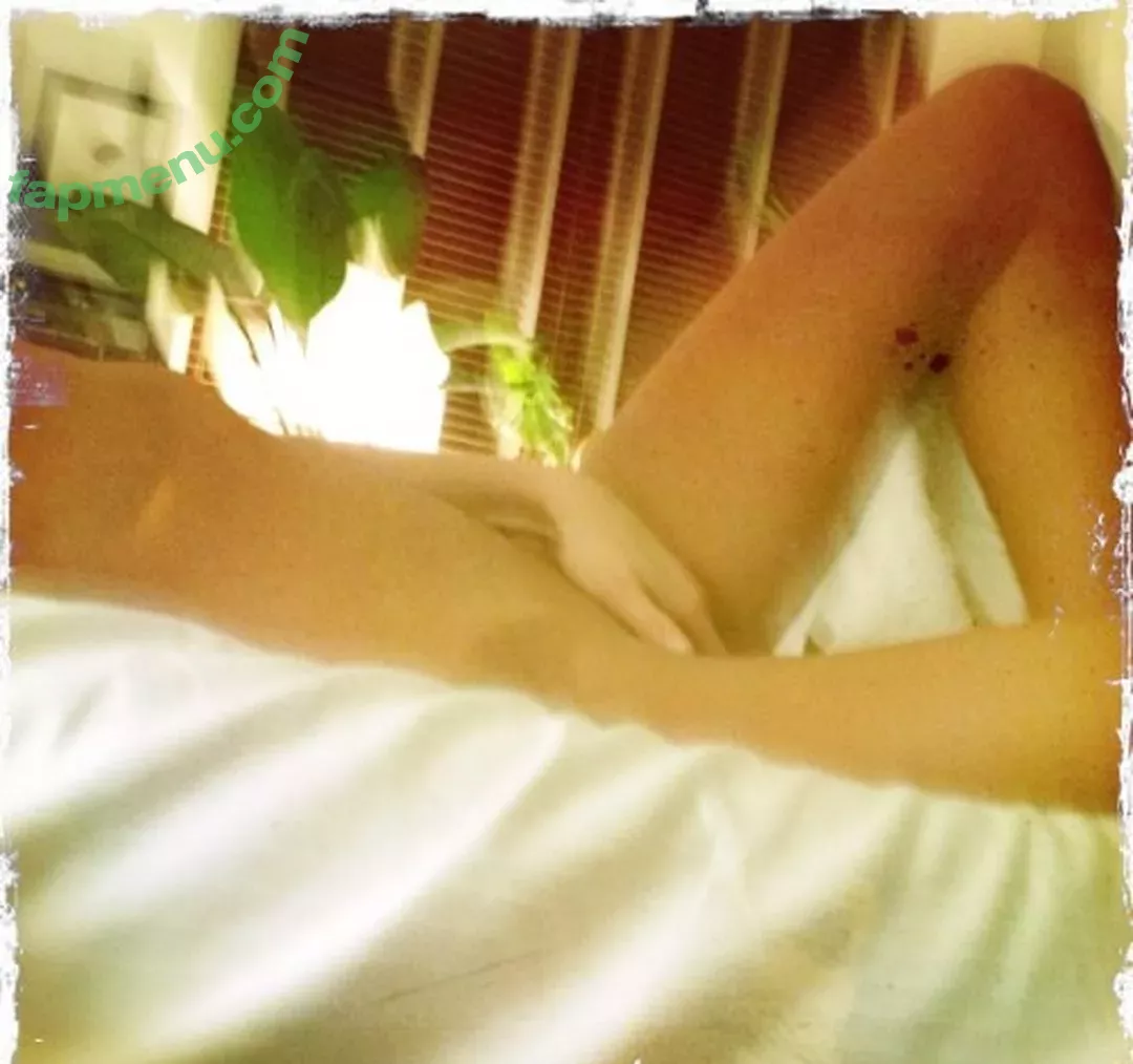 Erin Heatherton nude photo #0020 (ErinHeatherton / erinheathertonlegit)