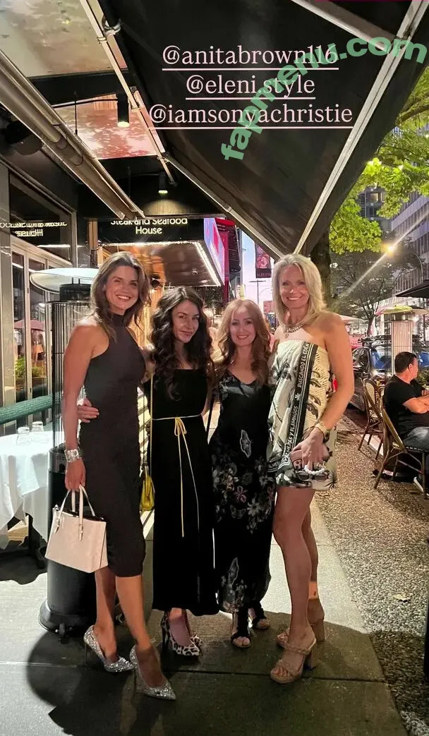 Erin Karpluk nude photo #0076 (erinkarpluk)