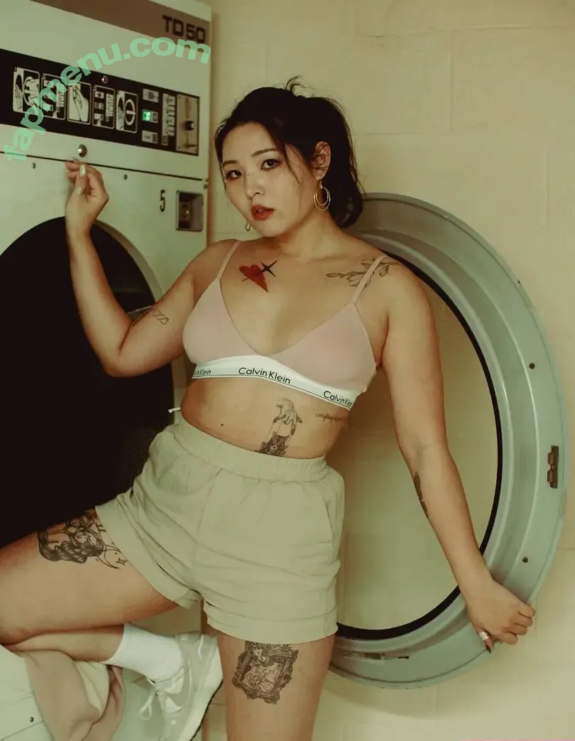 Erin Li nude photo #0011 (erinlimodel)