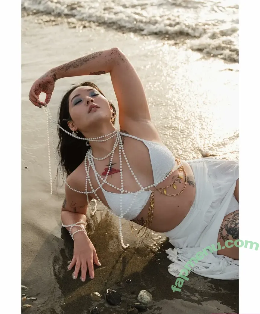 Erin Li nude photo #0018 (erinlimodel)