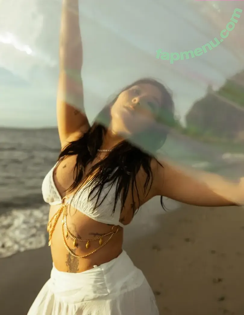 Erin Li nude photo #0021 (erinlimodel)