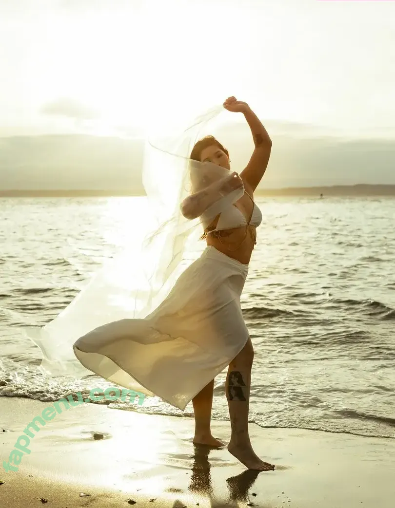 Erin Li nude photo #0025 (erinlimodel)