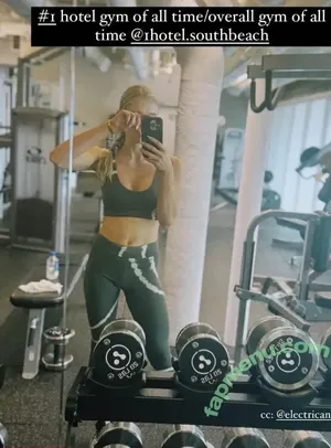 Erin Moriarty / erinelairmoriarty nude photo #0224