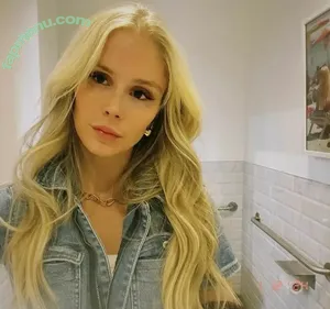 Erin Moriarty / erinelairmoriarty nude photo #0247