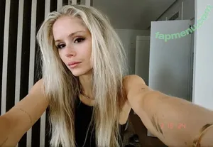 Erin Moriarty / erinelairmoriarty nude photo #0450