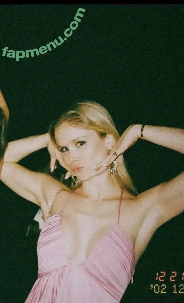 Erin Moriarty nude photo #0262 (erinelairmoriarty)