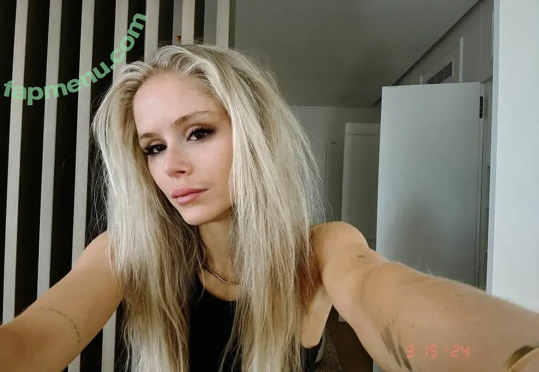 Erin Moriarty nude photo #0285 (erinelairmoriarty)