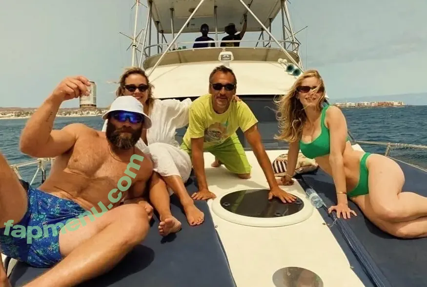 Erin Moriarty nude photo #0355 (erinelairmoriarty)