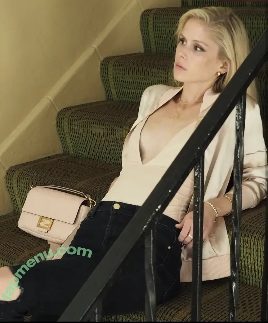 Erin Moriarty nude photo #0383 (erinelairmoriarty)
