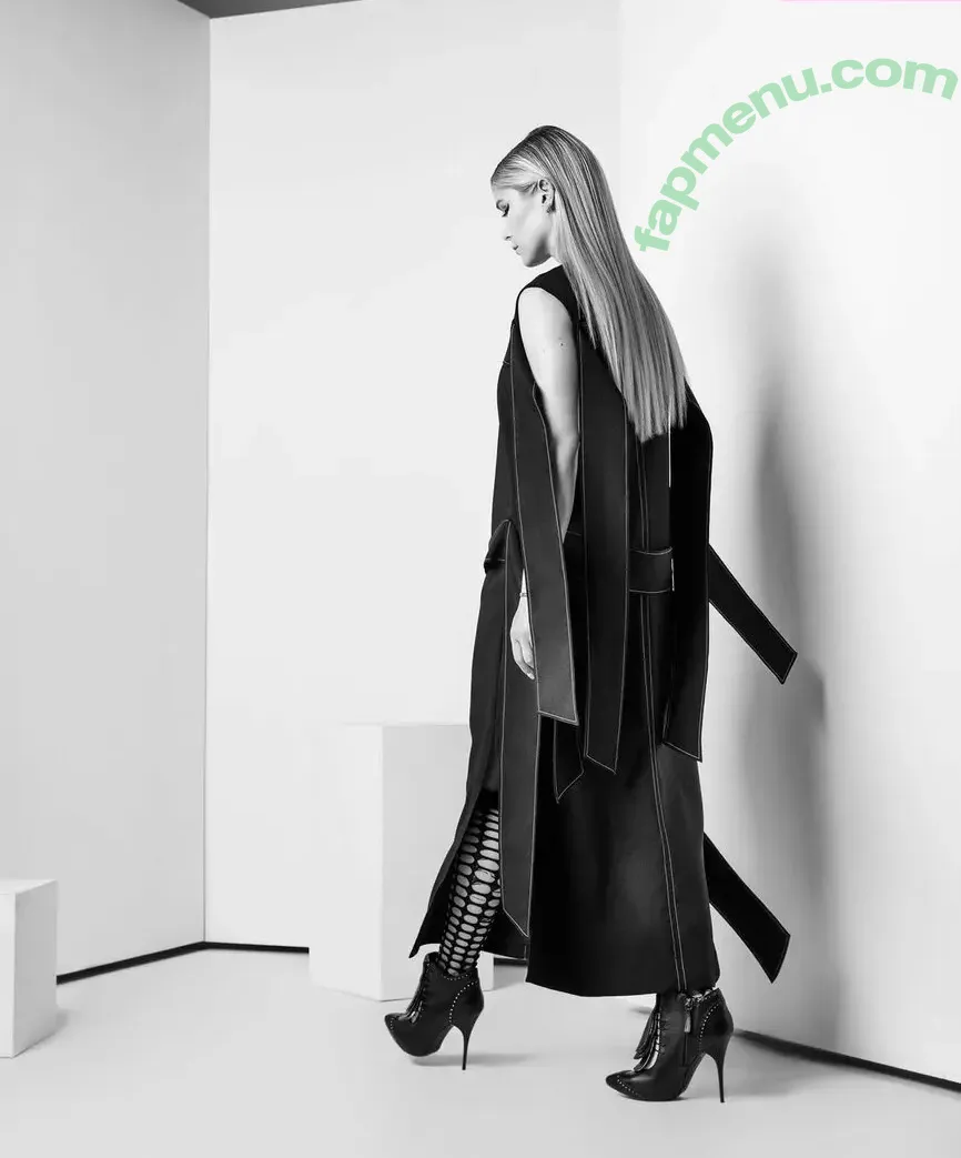 Erin Moriarty nude photo #0425 (erinelairmoriarty)