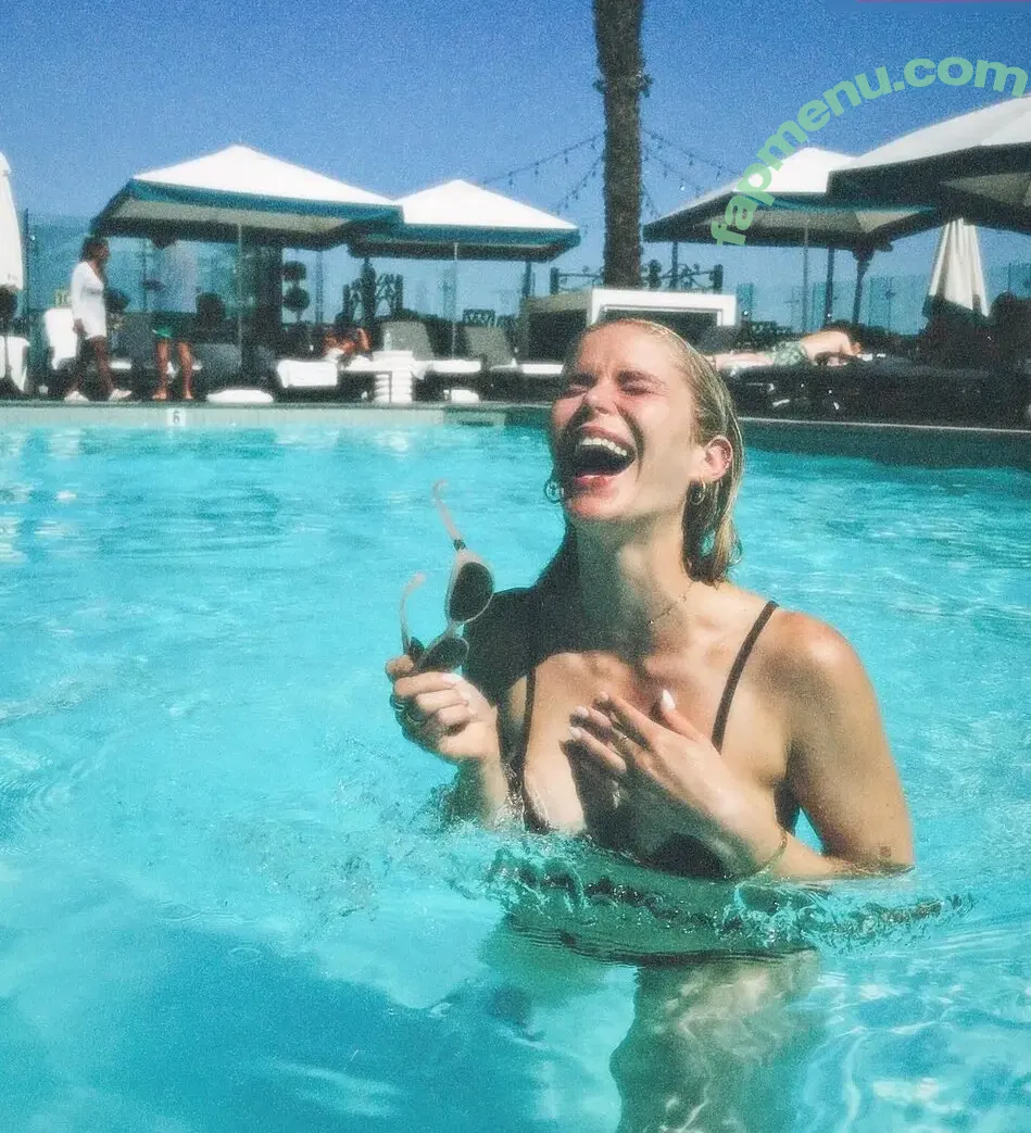 Erin Moriarty nude photo #0487 (erinelairmoriarty)