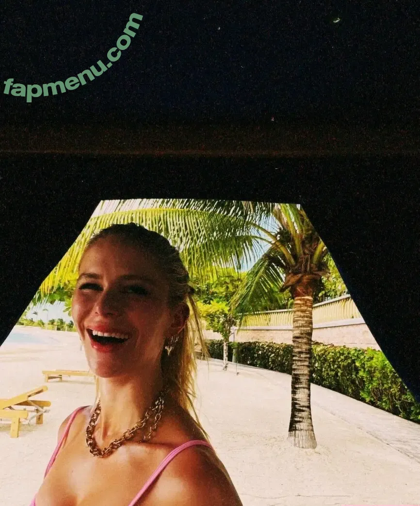 Erin Moriarty nude photo #0508 (erinelairmoriarty)