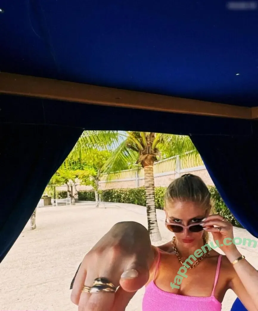 Erin Moriarty nude photo #0527 (erinelairmoriarty)