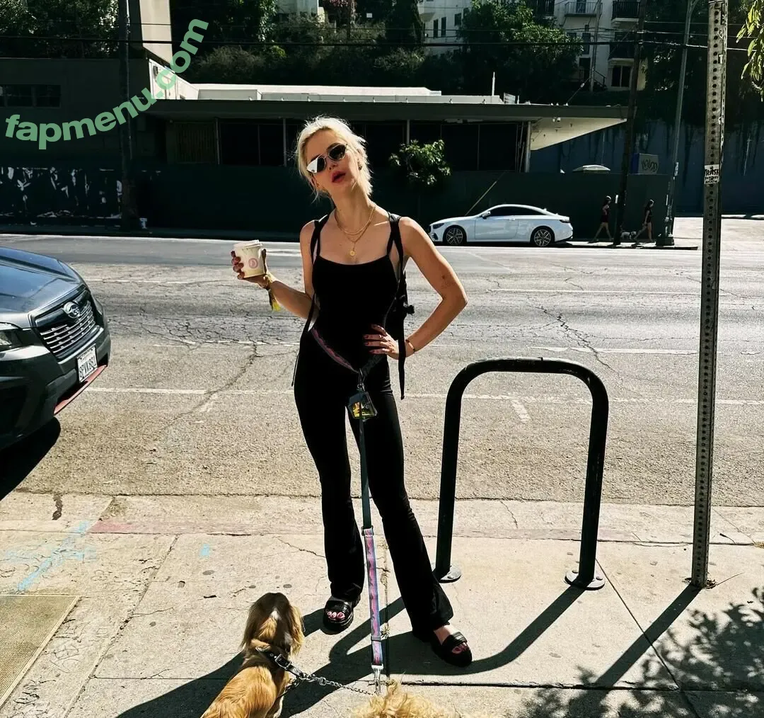 Erin Moriarty nude photo #0530 (erinelairmoriarty)