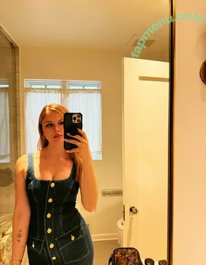 Erin Moriarty / erinelairmoriarty nude photo #1086