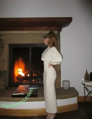 Erin Moriarty / erinelairmoriarty nude photo #1142