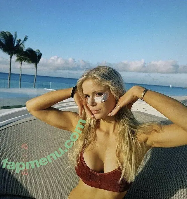Erin Moriarty nude photo #1052 (erinelairmoriarty)