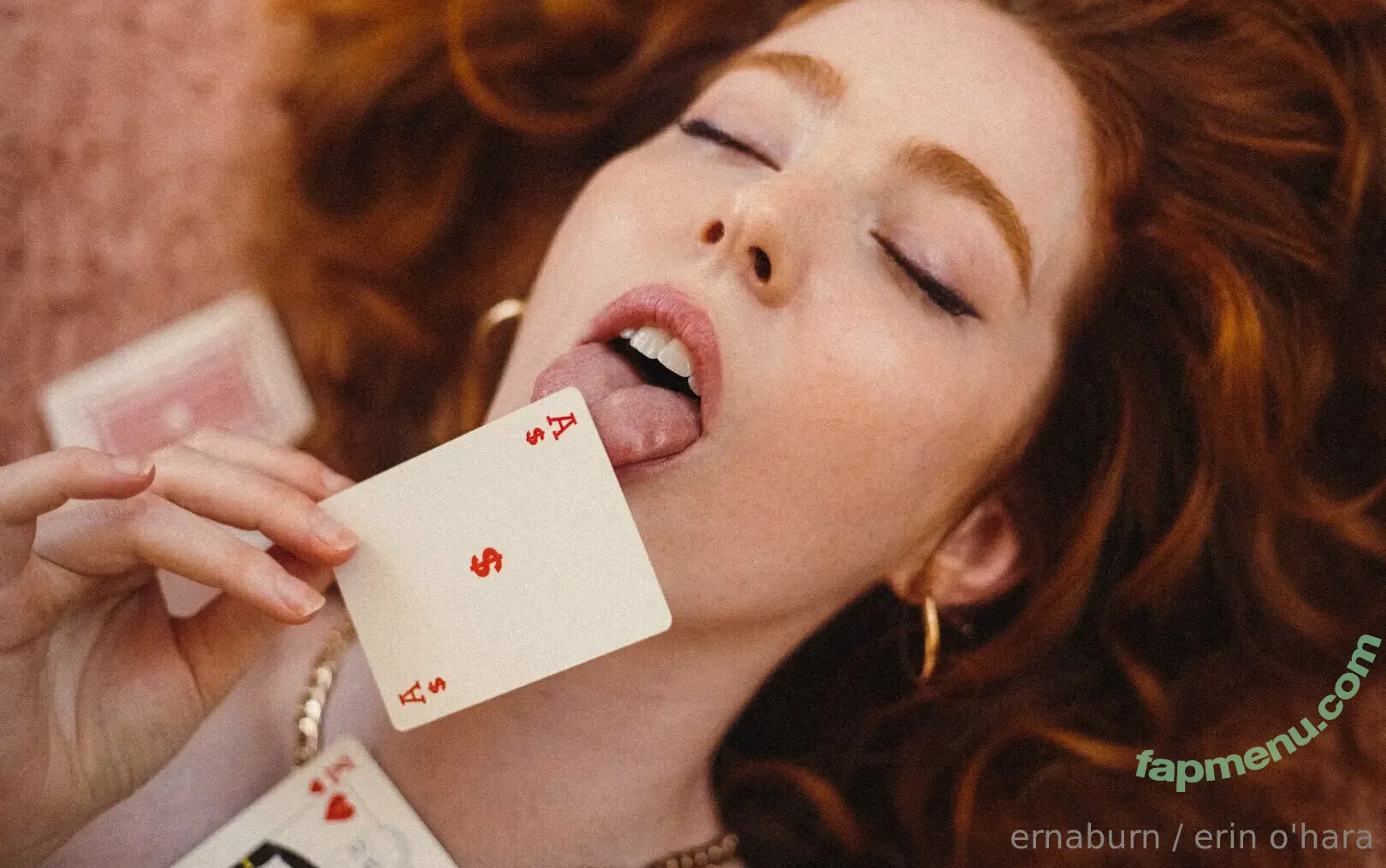 ernaburn nude photo #0005 (ernaburnz)
