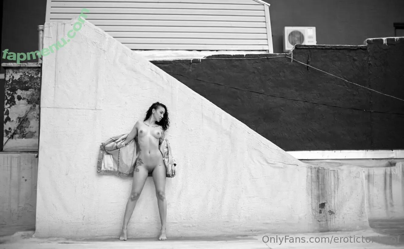erotictonix_of nude photo #0026 (tonitonitoni81)