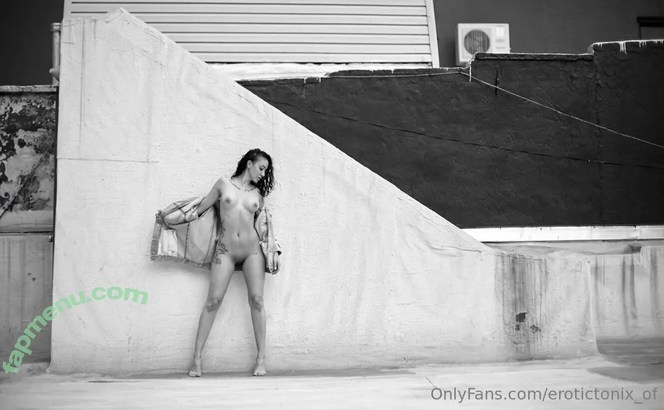 erotictonix_of nude photo #0027 (tonitonitoni81)