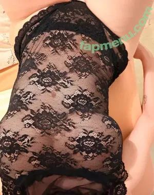 Es1nce / Esin Çepni nude photo #0140