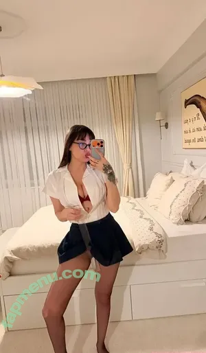 Es1nce / Esin Çepni nude photo #0221