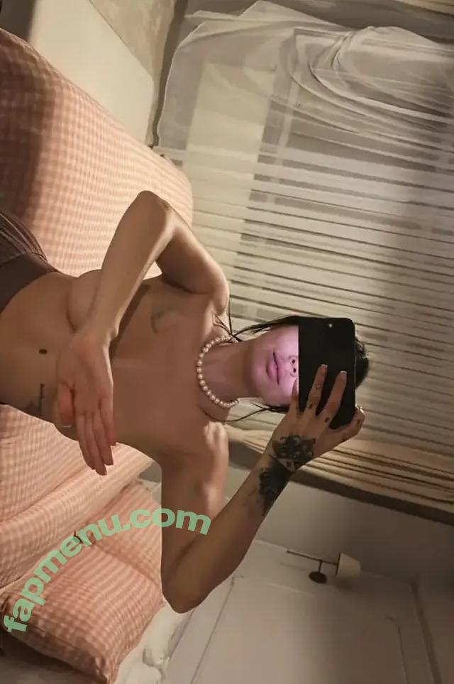 Es1nce nude photo #0095 (Esin Çepni)