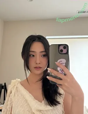 esblee / Esther Lee / esblee2 / goodie_isabelle nude photo #0172