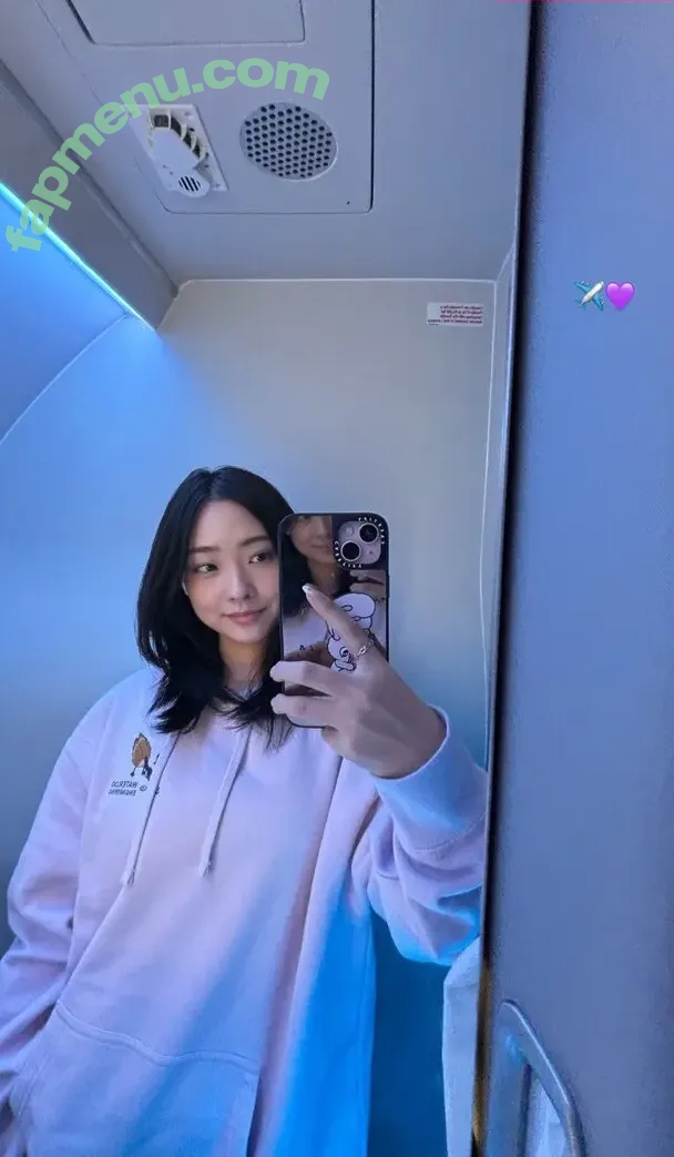 esblee nude photo #0167 (Esther Lee / esblee2 / goodie_isabelle)