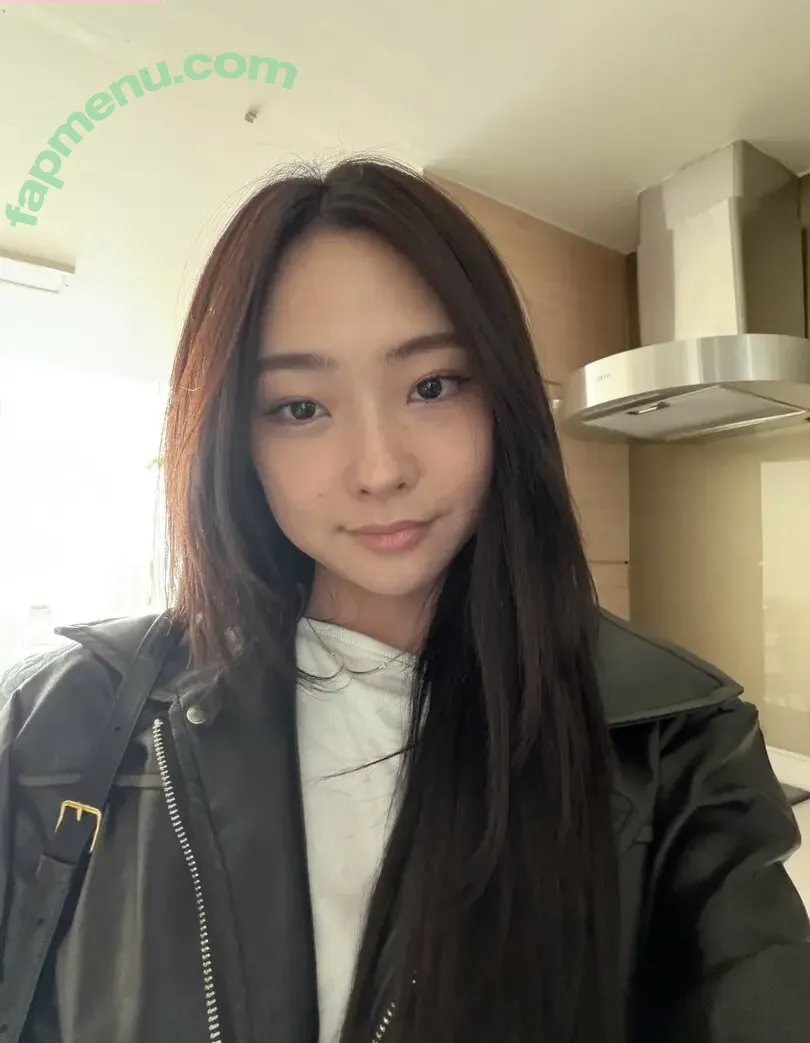 esblee nude photo #0185 (Esther Lee / esblee2 / goodie_isabelle)