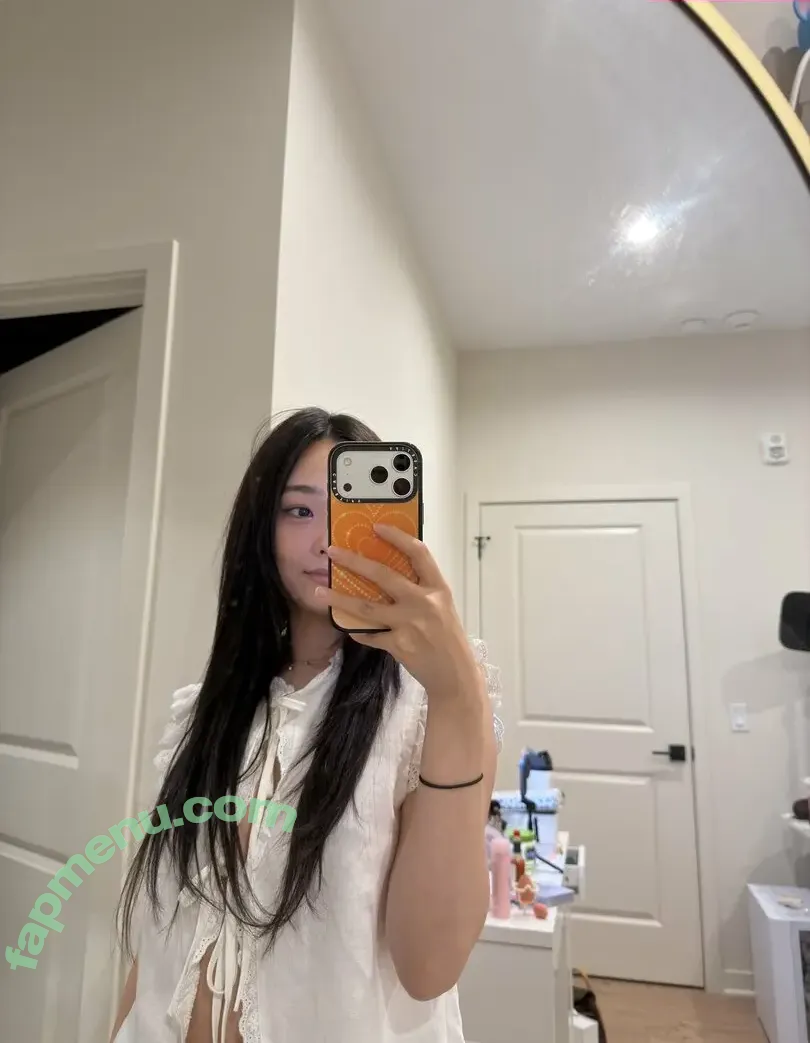 esblee nude photo #0190 (Esther Lee / esblee2 / goodie_isabelle)