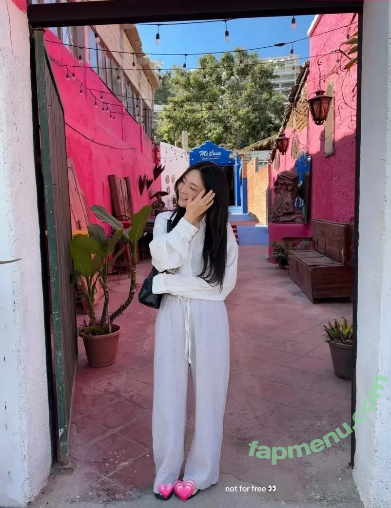 esblee nude photo #0194 (Esther Lee / esblee2 / goodie_isabelle)