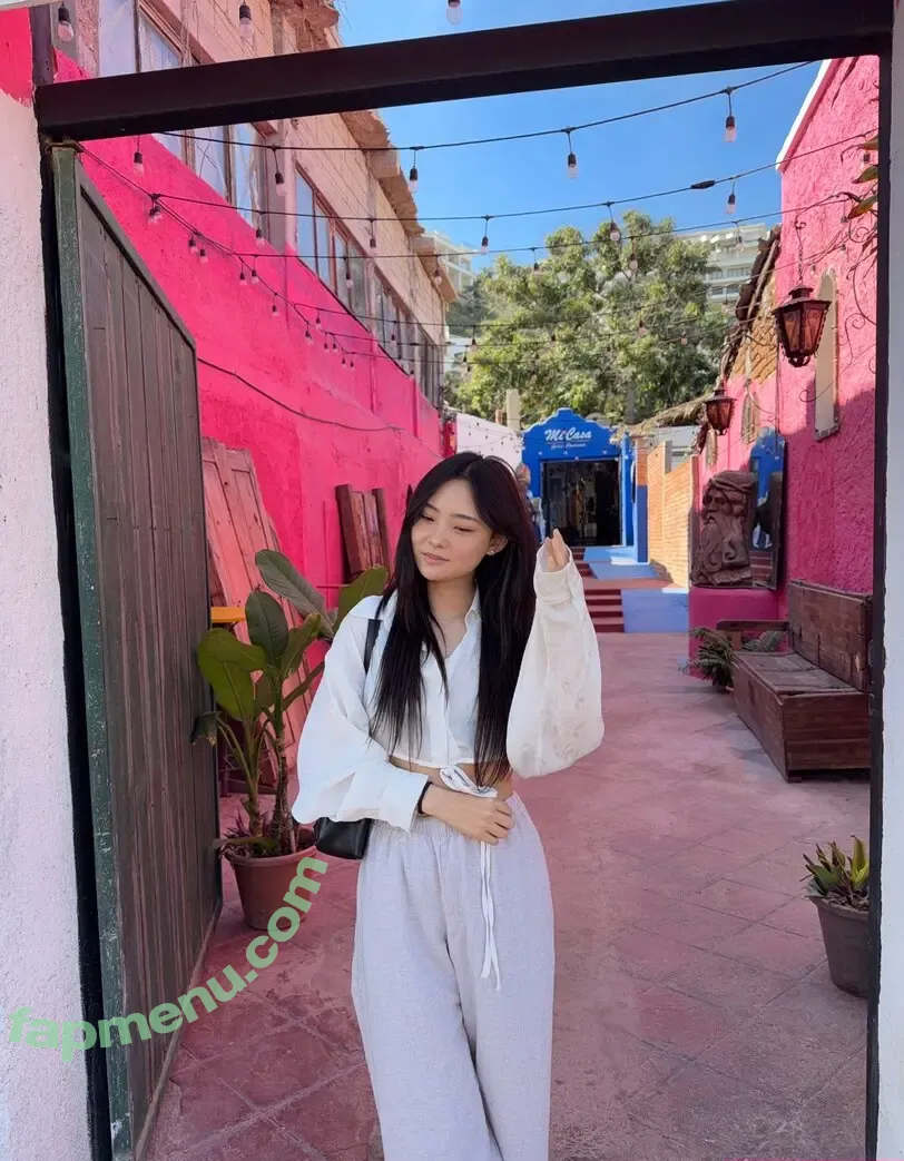 esblee nude photo #0203 (Esther Lee / esblee2 / goodie_isabelle)