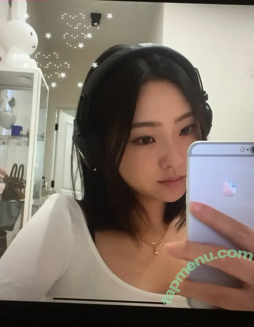 esblee nude photo #0233 (Esther Lee / esblee2 / goodie_isabelle)