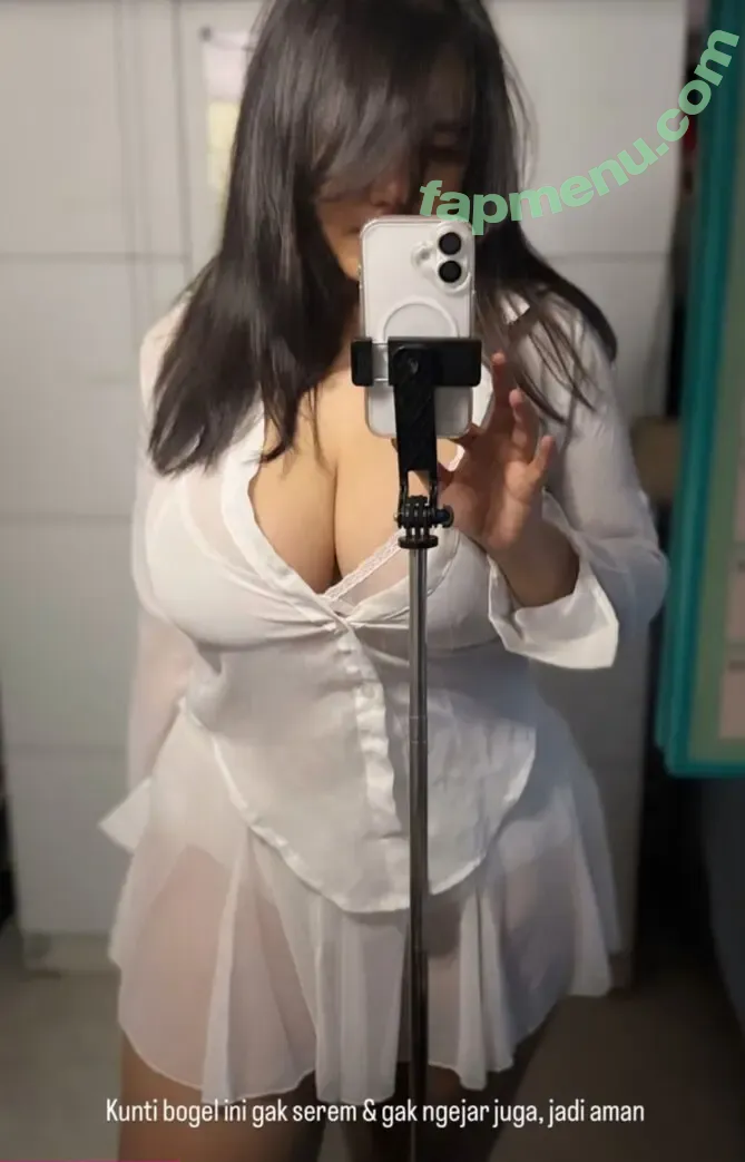 Eshafaradhiba nude photo #0022 (_eshafaradhiba_)