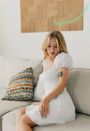 Esmabraddy / emsybrady nude photo #0038