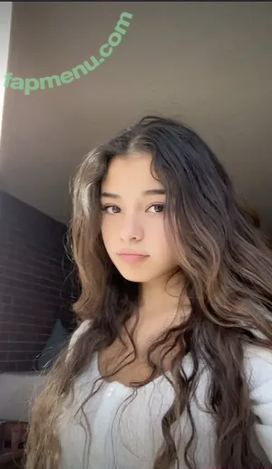 esmeblake / u524208853 nude photo #0016