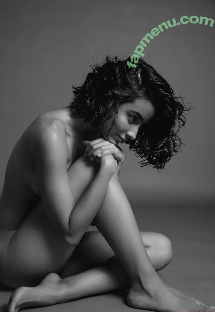 Esmeralda Pimentel nude photo #0004 (Esmeralda Pimentel)