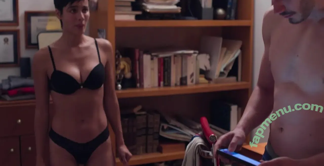 Esmeralda Pimentel nude photo #0014 (Esmeralda Pimentel)