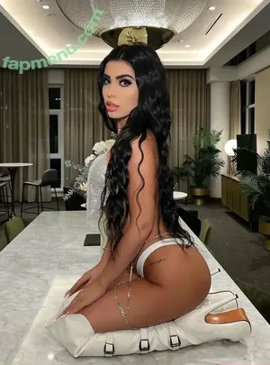  nude photo #0004
