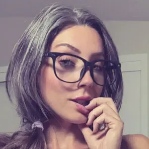 essiac / Casssie / cassie nude photo #0005