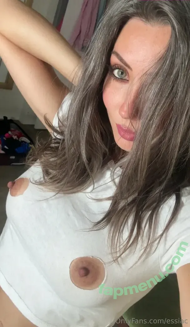 essiac nude photo #0013 (Casssie / cassie)