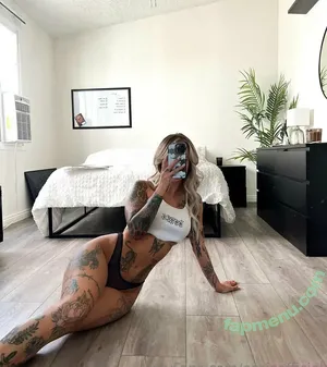 essieofficial / essie nude photo #0055